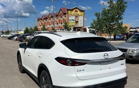 Mazda CX-4, 2023 год, 2 330 010 рублей, 8 фотография
