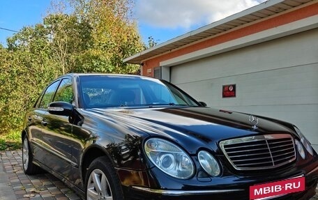 Mercedes-Benz E-Класс, 2003 год, 1 300 000 рублей, 2 фотография