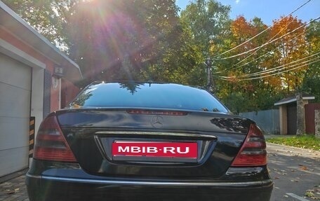 Mercedes-Benz E-Класс, 2003 год, 1 300 000 рублей, 4 фотография
