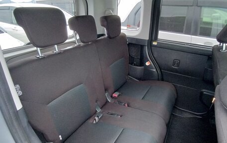 Toyota Roomy I, 2022 год, 635 000 рублей, 15 фотография