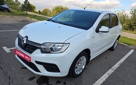 Renault Logan II, 2021 год, 747 000 рублей, 2 фотография
