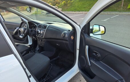 Renault Logan II, 2021 год, 747 000 рублей, 17 фотография