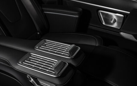 Mercedes-Benz V-Класс, 2026 год, 14 988 750 рублей, 28 фотография