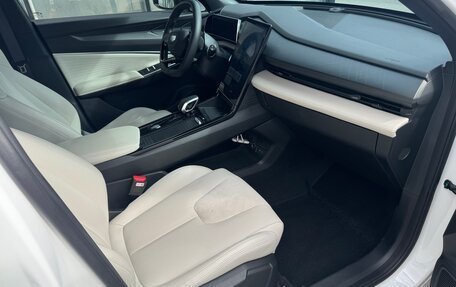 Geely Atlas, 2023 год, 2 190 000 рублей, 9 фотография