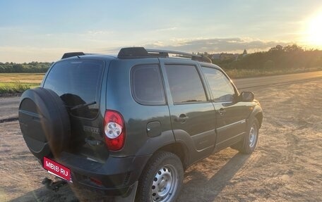 Chevrolet Niva I рестайлинг, 2009 год, 410 000 рублей, 5 фотография
