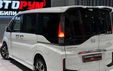 Honda Stepwgn IV, 2017 год, 1 897 000 рублей, 9 фотография