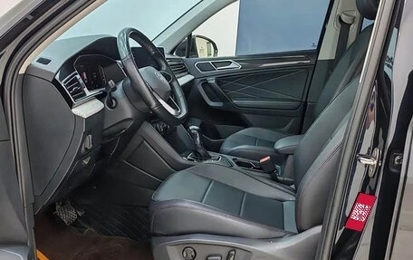 Volkswagen Tiguan II, 2023 год, 2 000 000 рублей, 11 фотография