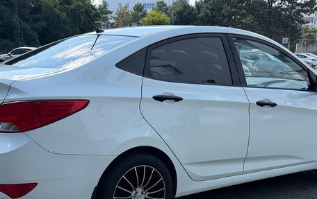 Hyundai Solaris II рестайлинг, 2016 год, 1 200 000 рублей, 4 фотография