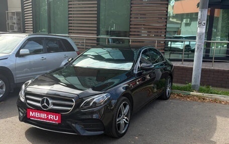 Mercedes-Benz E-Класс, 2019 год, 2 750 000 рублей, 5 фотография
