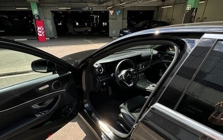 Mercedes-Benz E-Класс, 2019 год, 2 750 000 рублей, 12 фотография
