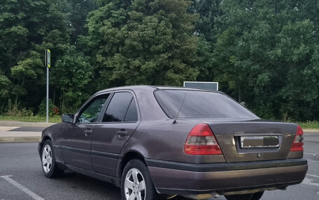 Mercedes-Benz C-Класс, 1996 год, 210 000 рублей, 3 фотография