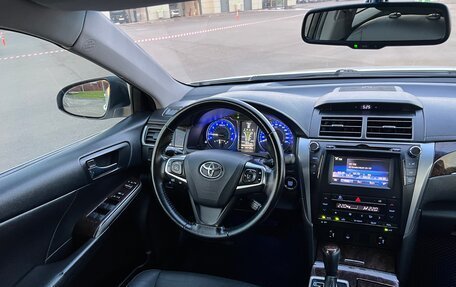 Toyota Camry, 2016 год, 1 795 000 рублей, 10 фотография