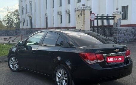Chevrolet Cruze II, 2011 год, 675 000 рублей, 2 фотография