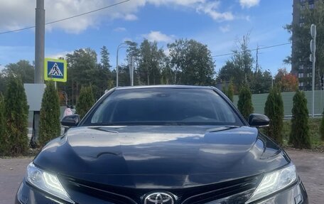 Toyota Camry, 2020 год, 3 350 000 рублей, 3 фотография