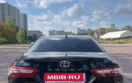 Toyota Camry, 2020 год, 3 350 000 рублей, 4 фотография