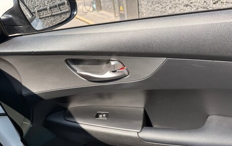 KIA K3, 2021 год, 1 290 000 рублей, 21 фотография