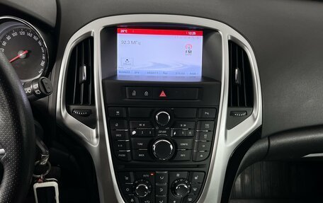 Opel Astra J, 2014 год, 999 900 рублей, 16 фотография