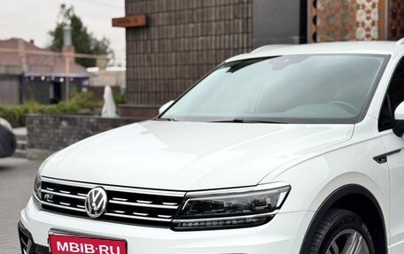 Volkswagen Tiguan II, 2019 год, 2 900 000 рублей, 4 фотография