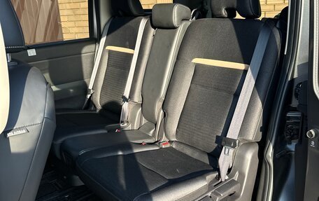 Nissan Serena, 2023 год, 2 650 000 рублей, 12 фотография