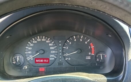 Mitsubishi Carisma I, 2000 год, 320 000 рублей, 7 фотография