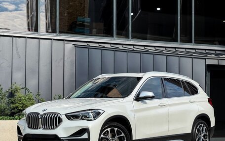 BMW X1, 2022 год, 1 991 000 рублей, 2 фотография