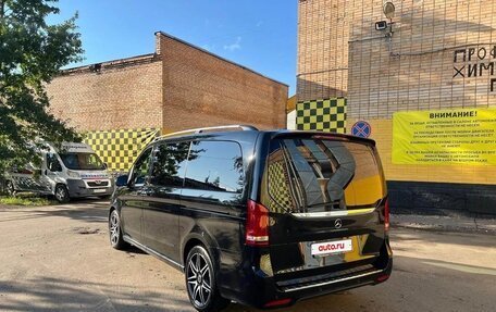 Mercedes-Benz V-Класс, 2021 год, 5 300 000 рублей, 4 фотография