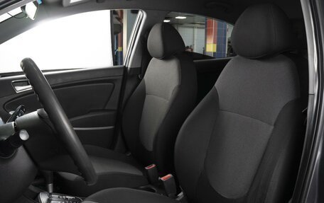 Hyundai Solaris II рестайлинг, 2012 год, 730 000 рублей, 10 фотография