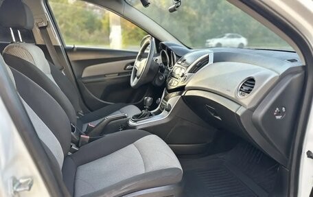 Chevrolet Cruze II, 2014 год, 730 000 рублей, 10 фотография