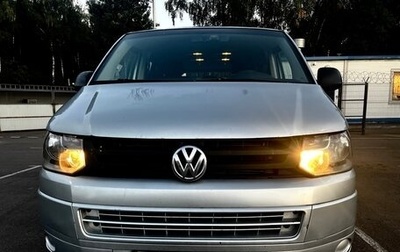 Volkswagen Caravelle T5, 2013 год, 1 650 000 рублей, 1 фотография