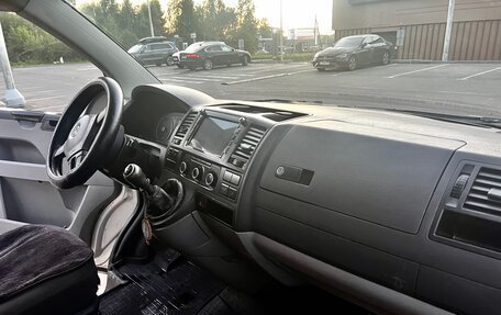 Volkswagen Caravelle T5, 2013 год, 1 650 000 рублей, 9 фотография