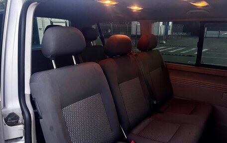 Volkswagen Caravelle T5, 2013 год, 1 650 000 рублей, 8 фотография
