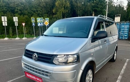 Volkswagen Caravelle T5, 2013 год, 1 650 000 рублей, 11 фотография