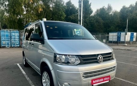 Volkswagen Caravelle T5, 2013 год, 1 650 000 рублей, 15 фотография