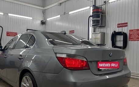 BMW 5 серия, 2005 год, 850 000 рублей, 2 фотография