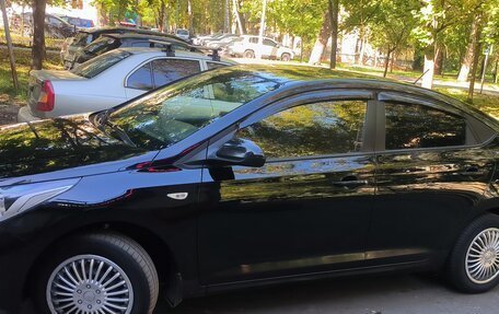Hyundai Solaris II рестайлинг, 2017 год, 1 075 000 рублей, 7 фотография