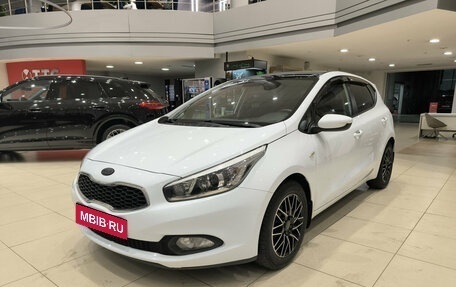 KIA cee'd III, 2015 год, 1 380 000 рублей, 1 фотография