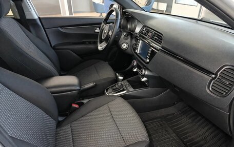 KIA Rio IV, 2018 год, 1 300 000 рублей, 8 фотография