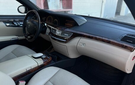 Mercedes-Benz S-Класс, 2006 год, 1 490 000 рублей, 25 фотография