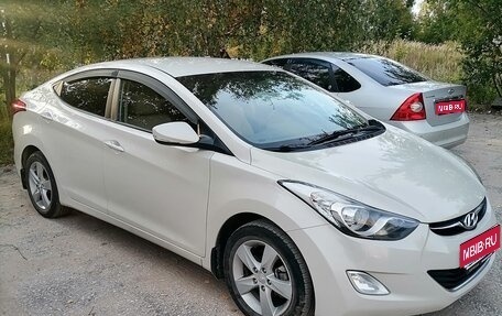 Hyundai Elantra V, 2013 год, 980 000 рублей, 1 фотография