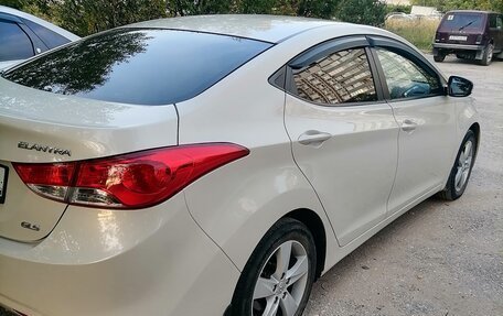 Hyundai Elantra V, 2013 год, 980 000 рублей, 3 фотография
