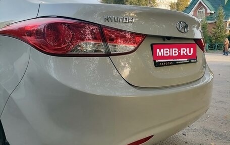 Hyundai Elantra V, 2013 год, 980 000 рублей, 11 фотография