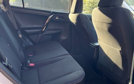 Toyota RAV4, 2013 год, 1 850 000 рублей, 12 фотография