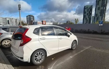 Honda Fit III, 2018 год, 1 250 000 рублей, 2 фотография
