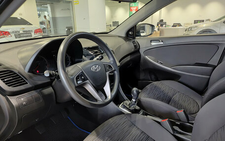 Hyundai Solaris II рестайлинг, 2016 год, 899 000 рублей, 20 фотография
