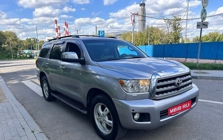 Toyota Sequoia II рестайлинг, 2009 год, 3 100 000 рублей, 2 фотография