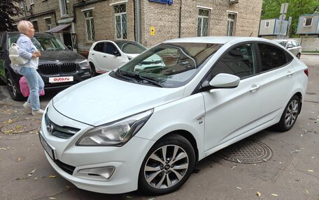 Hyundai Solaris II рестайлинг, 2014 год, 890 000 рублей, 2 фотография