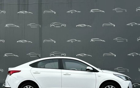 Hyundai Solaris II рестайлинг, 2021 год, 1 681 400 рублей, 11 фотография