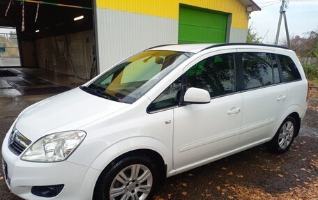Opel Zafira B, 2011 год, 690 000 рублей, 3 фотография