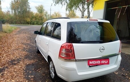 Opel Zafira B, 2011 год, 690 000 рублей, 4 фотография