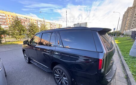 Cadillac Escalade V, 2023 год, 12 600 000 рублей, 3 фотография